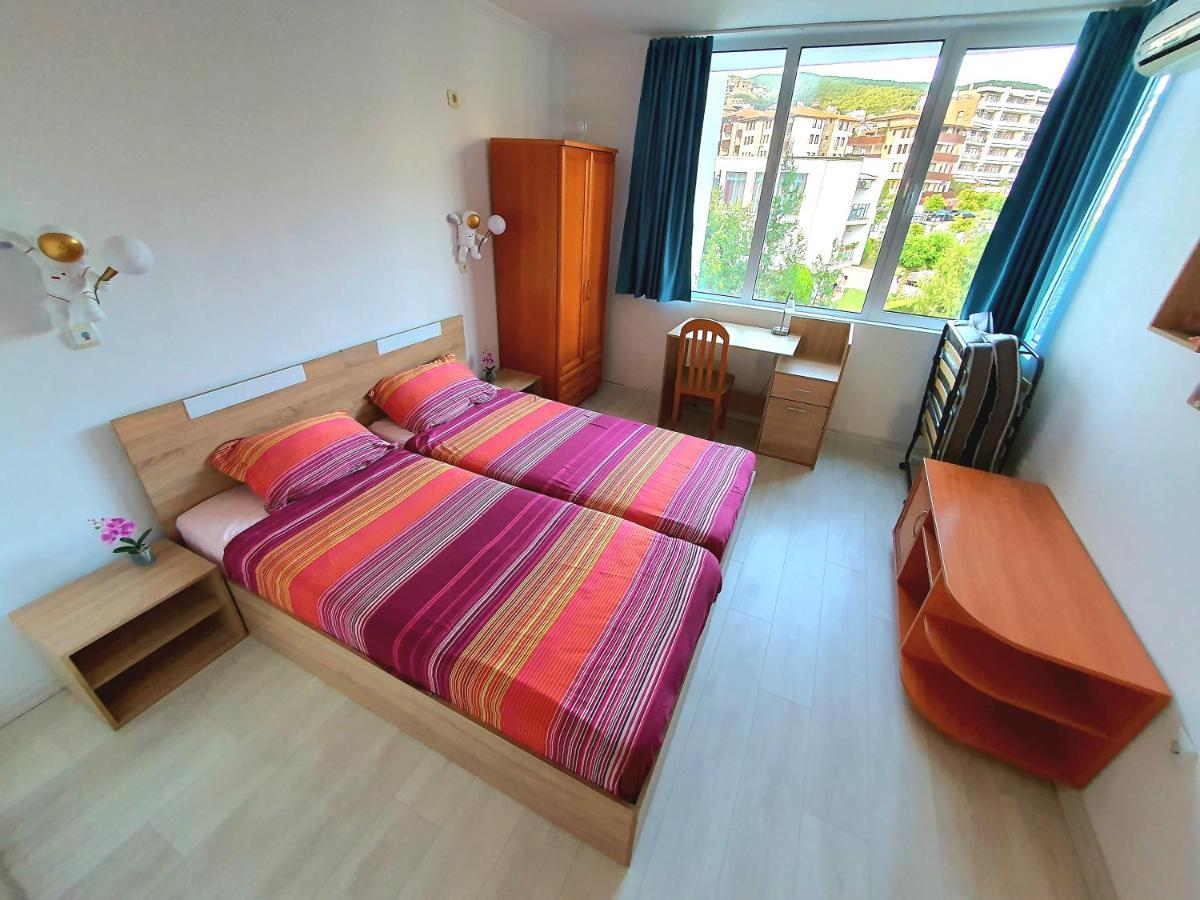 Sveti Vlas Marina Beach Apartment - Vega Village Kültér fotó