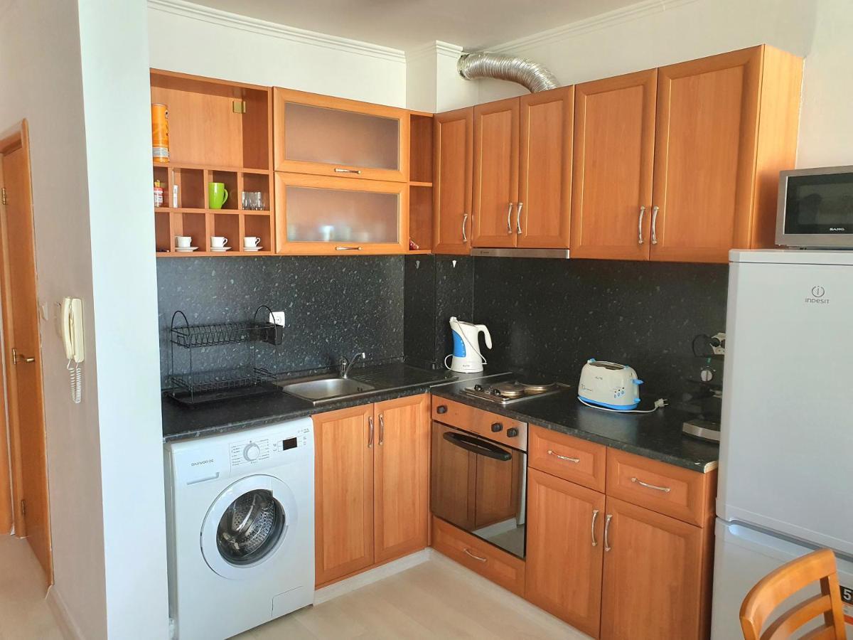 Sveti Vlas Marina Beach Apartment - Vega Village Kültér fotó