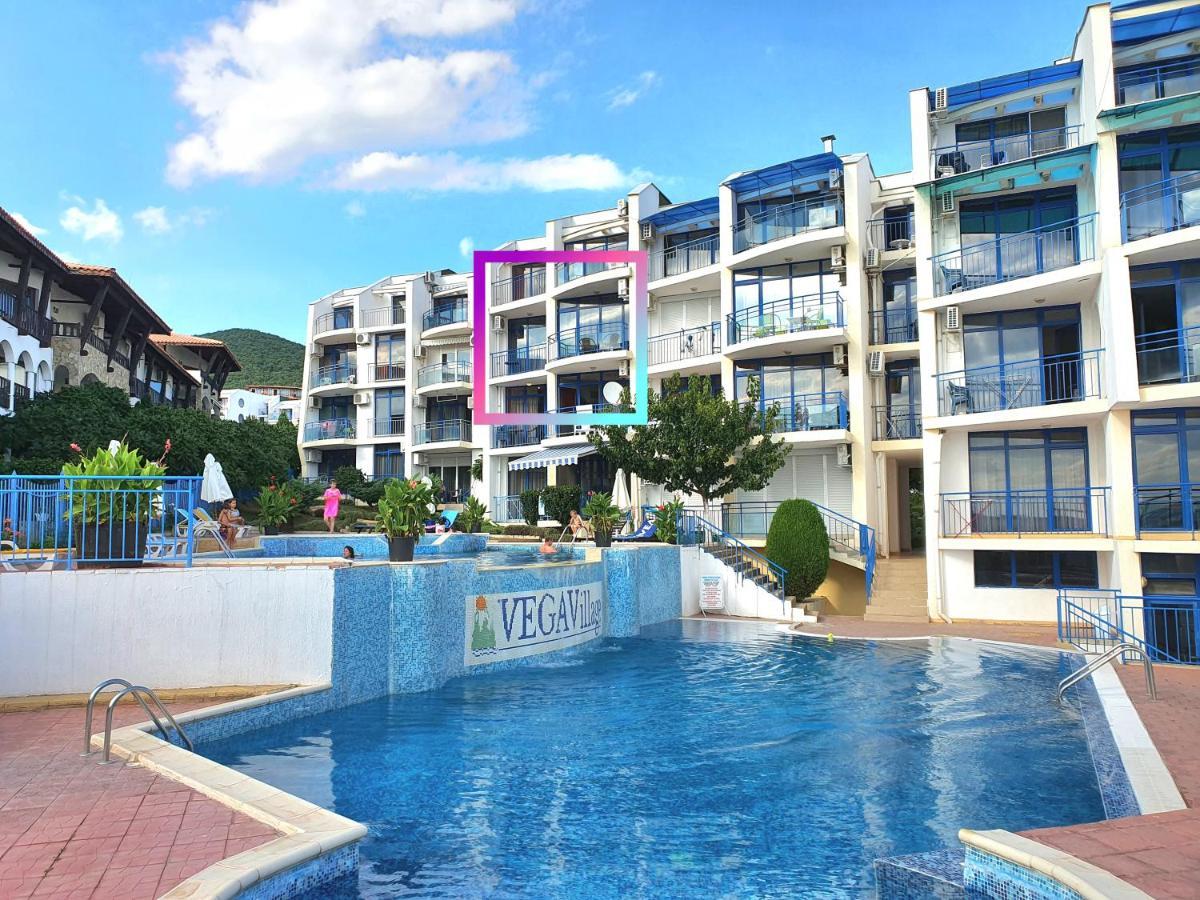 Sveti Vlas Marina Beach Apartment - Vega Village Kültér fotó